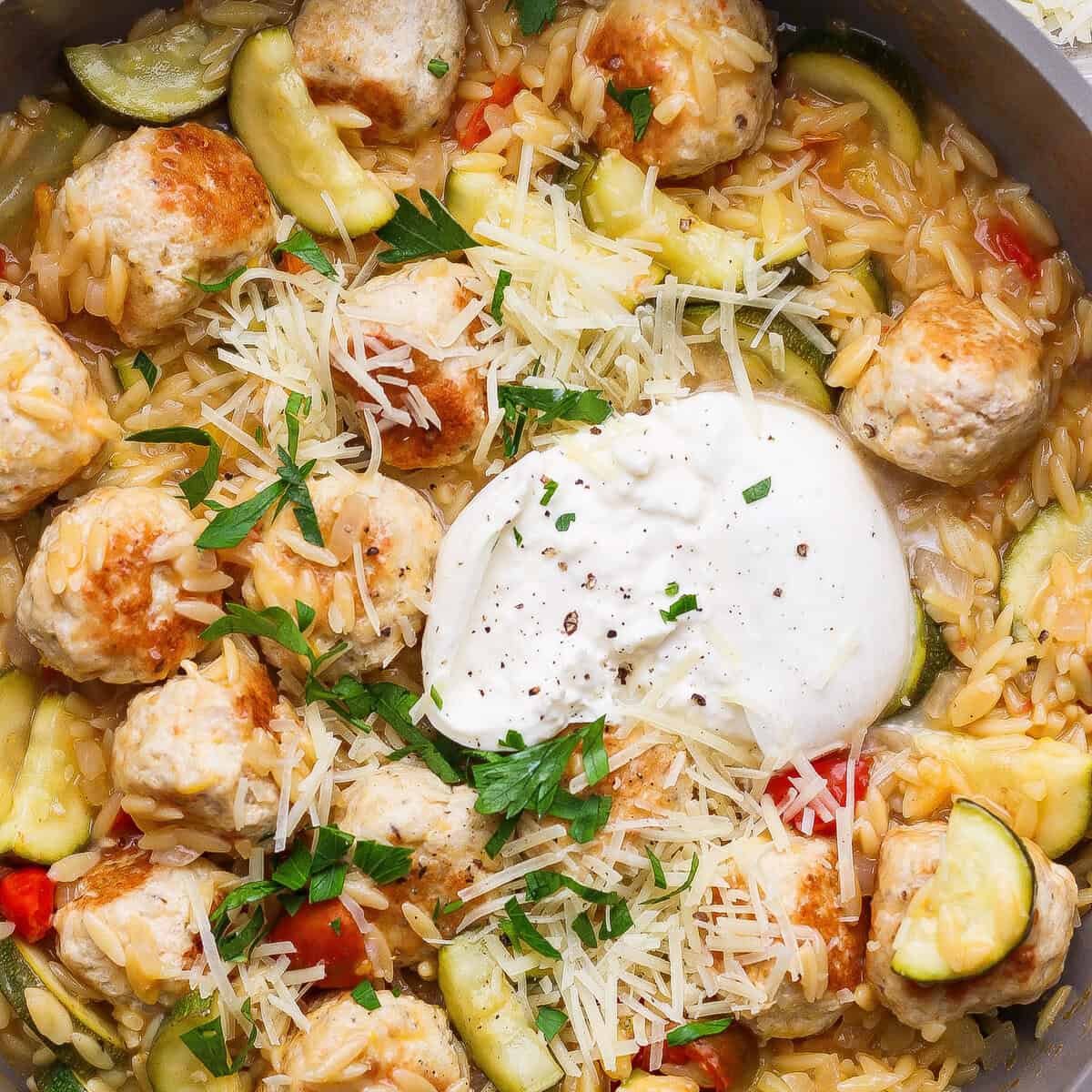 Summer Squash Chicken Skillet – Fit Foodie FInds Summer Squash Chicken Skillet – Fit Foodie FInds